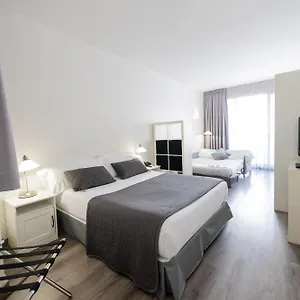 *** Apartahotel Atenea Calabria España