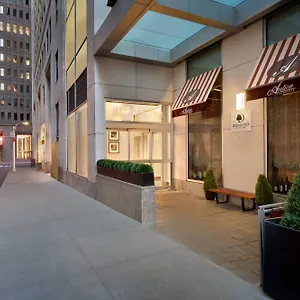 Doubletree By Hilton Downtown Отель